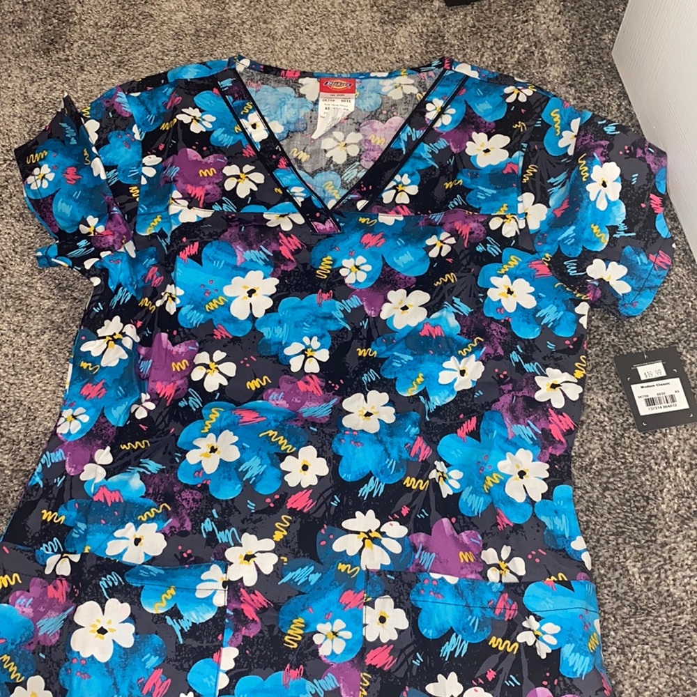 Dickies Scrub Top